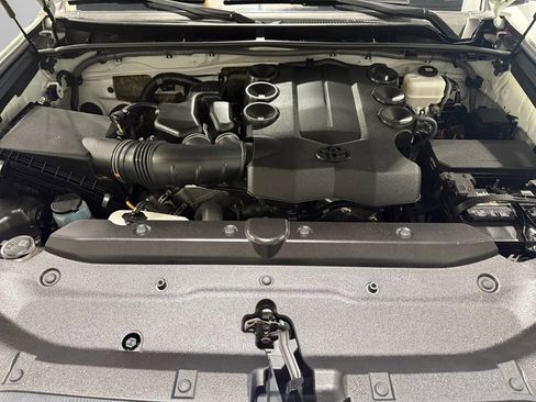 Used 2023 Toyota 4Runner SR5 Premium w/ Moonroof Package image 41