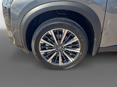 New 2026 Nissan Pathfinder Platinum AWD/4WD image 9