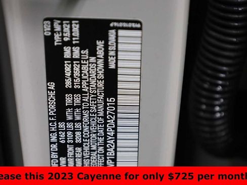 Certified 2023 Porsche Cayenne Platinum Edition image 43