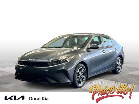 Certified 2024 Kia Forte LXS FWD image 1