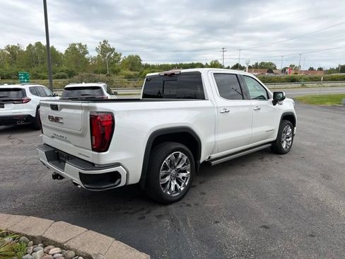 Used 2025 GMC Sierra 1500 Denali w/ Denali Reserve Package AWD/4WD image 5