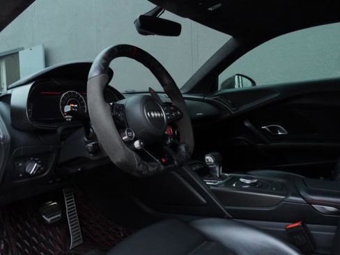 Used 2017 Audi R8 V10 plus image 56