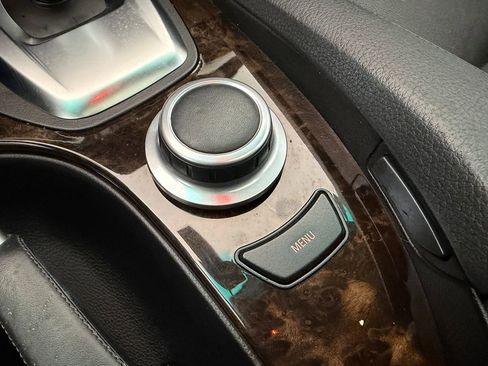 Used 2008 BMW 528xi Sedan image 25