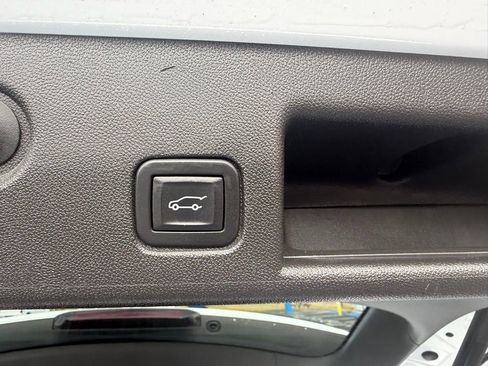 Used 2024 Chevrolet Equinox RS w/ LPO, Floor Liner Package image 30