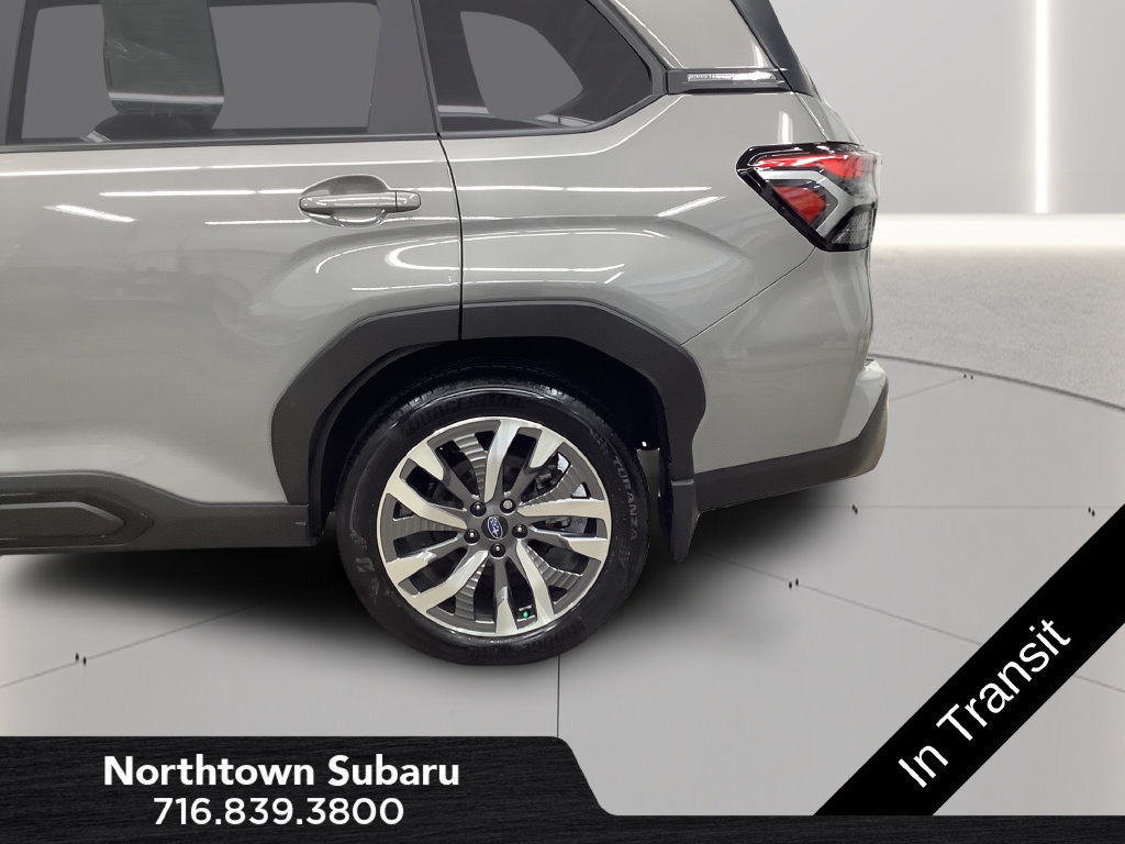 Used 2025 Subaru Forester Touring AWD/4WD image 28