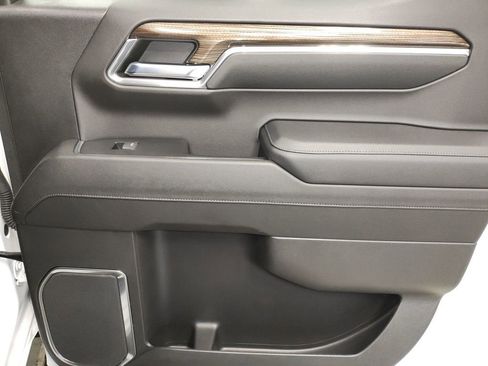 Used 2023 Chevrolet Silverado 1500 LT Trail Boss image 14