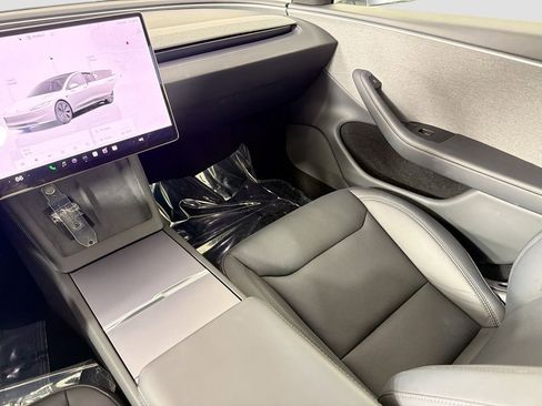 Used 2025 Tesla Model 3 Long Range RWD image 24