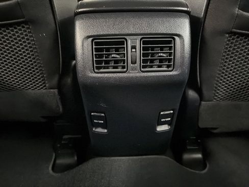 Used 2018 Toyota 4Runner SR5 Premium image 25