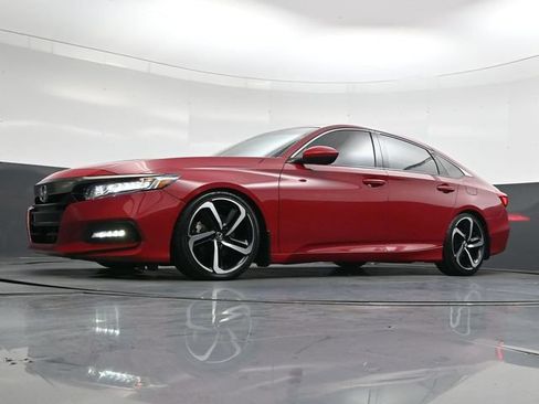 Used 2018 Honda Accord Sport image 39