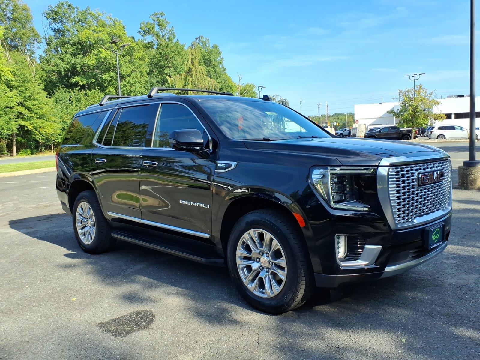 Certified 2024 GMC Yukon Denali AWD/4WD image 1