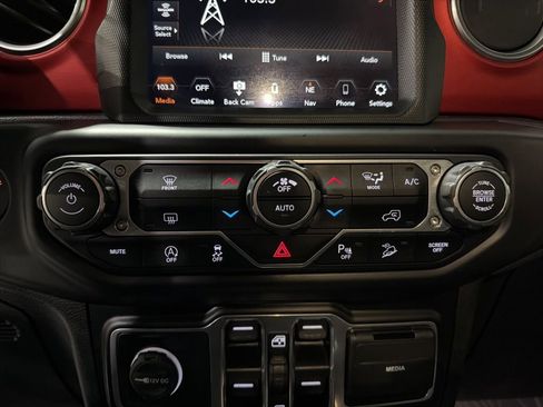 Used 2020 Jeep Wrangler Unlimited Rubicon image 18