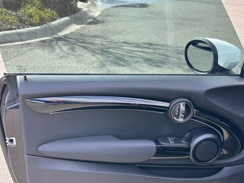 Used 2023 MINI Cooper S w/ Signature Upholstery Package image 11