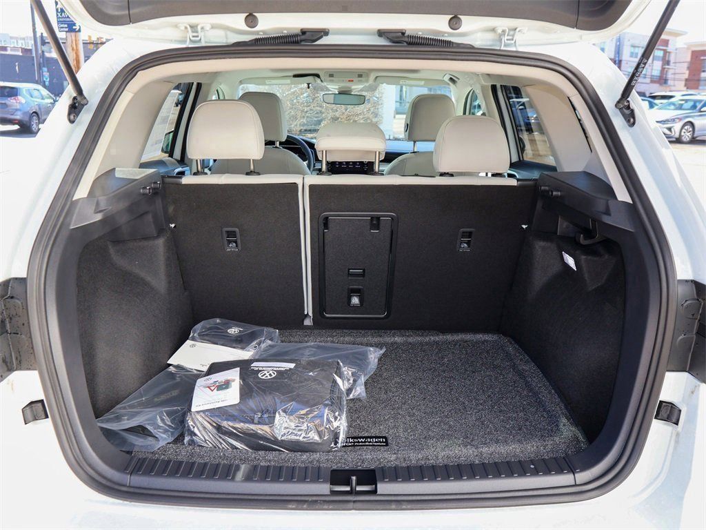 New 2026 Volkswagen Taos SE AWD/4WD image 10