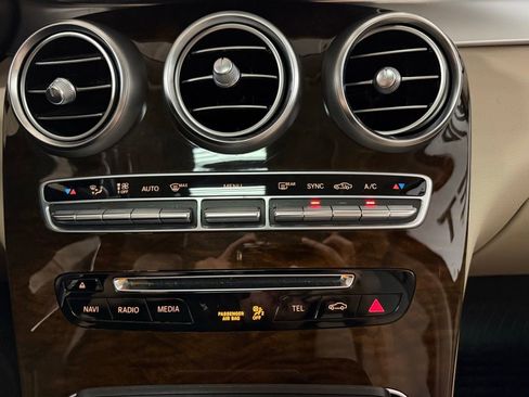Used 2016 Mercedes-Benz GLC 300 4MATIC image 14