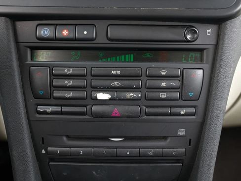 Used 2004 Saab 9-3 Aero FWD image 31