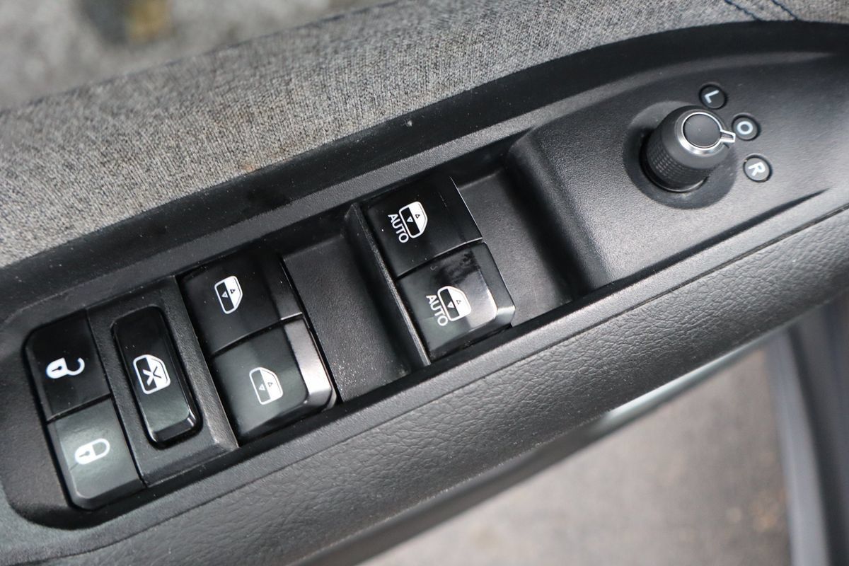 Used 2024 Jeep Compass Sport AWD/4WD image 26