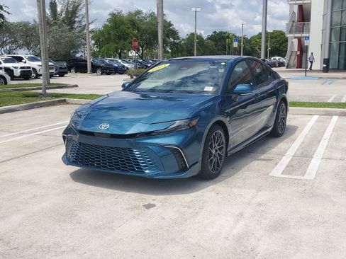 Certified 2025 Toyota Camry XSE FWD image 7