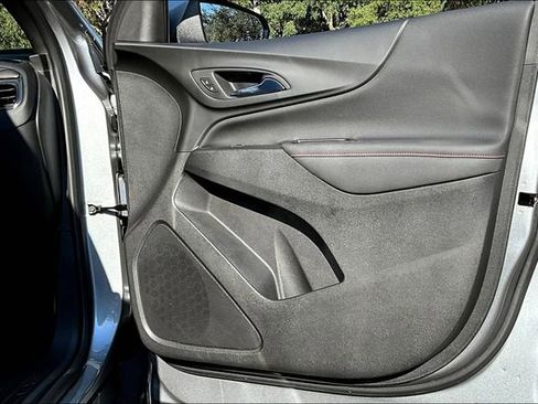 Used 2023 Chevrolet Equinox RS w/ LPO, Floor Liner Package image 25