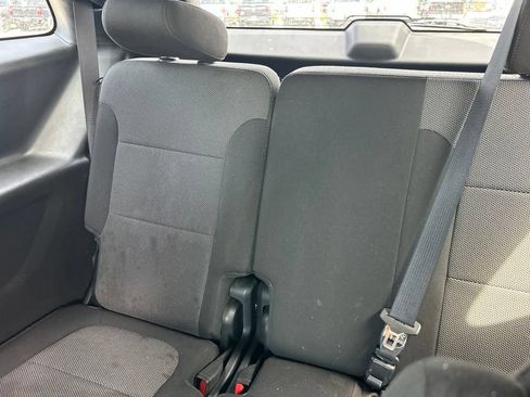 Used 2023 Chevrolet Traverse LT FWD image 18