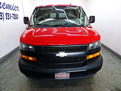 Used 2020 Chevrolet Express 3500 LS RWD image 2