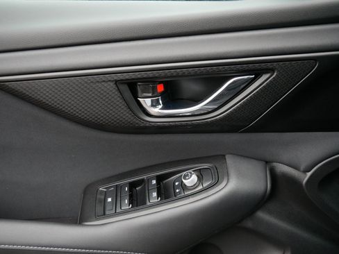 Used 2025 Subaru Outback Premium image 20