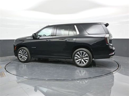 Used 2025 Chevrolet Tahoe High Country image 4