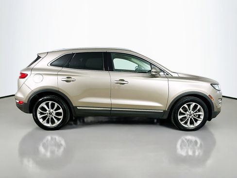 Used 2019 Lincoln MKC Select w/ Select Plus Package AWD/4WD image 4