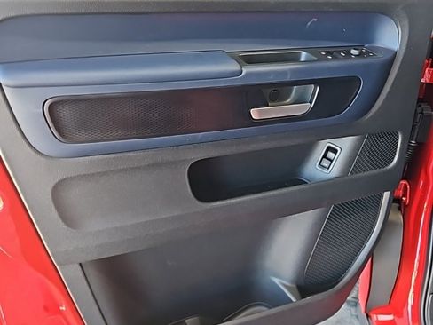 Used 2025 Volkswagen ID. Buzz Pro S Plus image 25