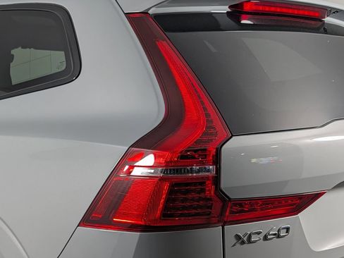 Used 2025 Volvo XC60 B5 Plus AWD/4WD image 16