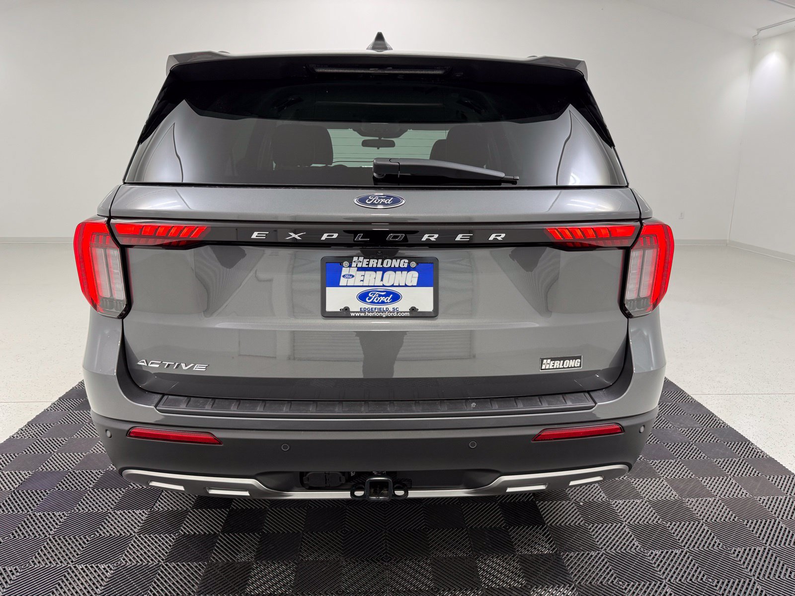 New 2026 Ford Explorer Active w/ Active Comfort Package RWD image 6