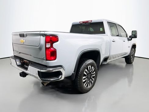 Used 2024 Chevrolet Silverado 2500 LT w/ Texas Edition image 4