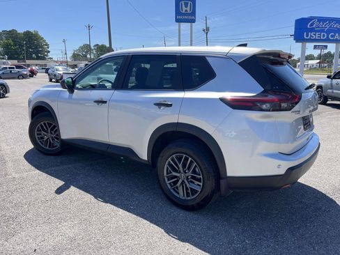 Used 2025 Nissan Rogue S FWD image 5