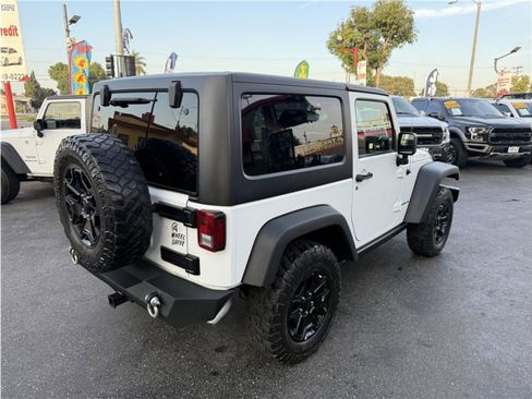 Used 2017 Jeep Wrangler Sport image 15