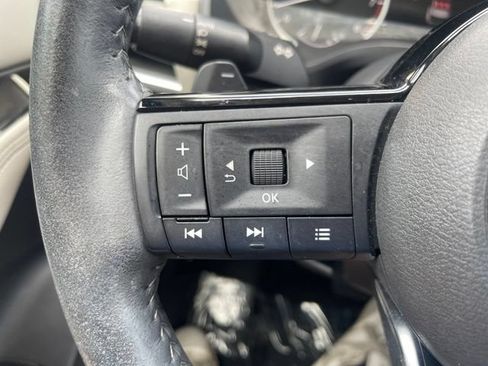 Used 2023 Nissan Rogue SV w/ SV Premium B Package AWD/4WD image 19