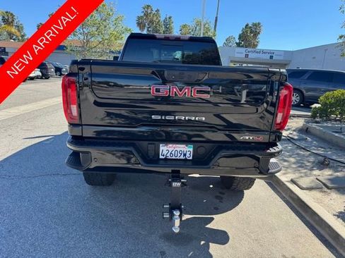 Used 2021 GMC Sierra 2500 AT4 w/ AT4 Premium Plus Package image 6