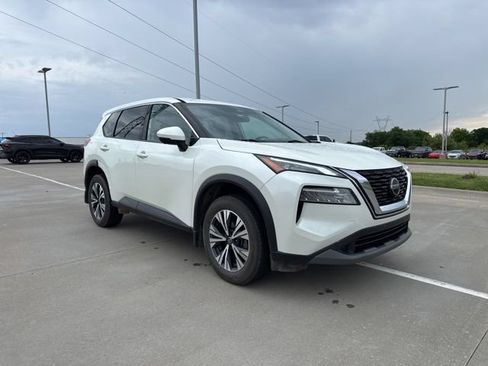Used 2021 Nissan Rogue SV AWD/4WD image 1