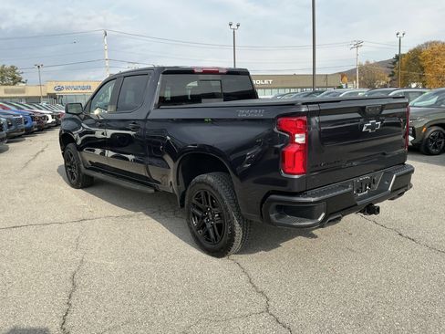 Used 2024 Chevrolet Silverado 1500 LT Trail Boss w/ Convenience Package II image 6