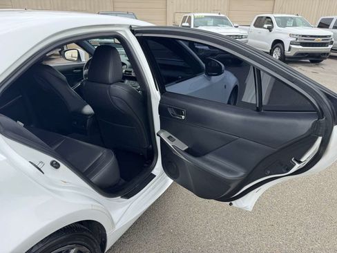 Used 2016 Lexus IS 200t w/ F Sport Package RWD image 18