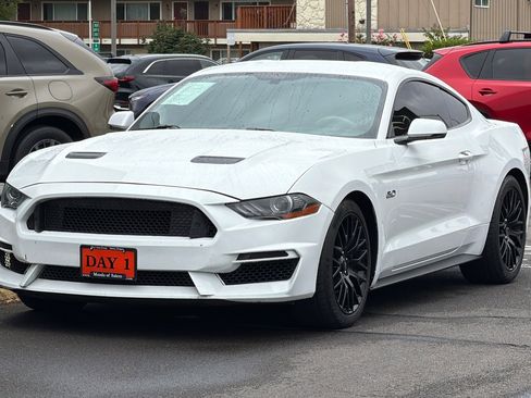 Used 2019 Ford Mustang GT Premium w/ GT Performance Package RWD image 9