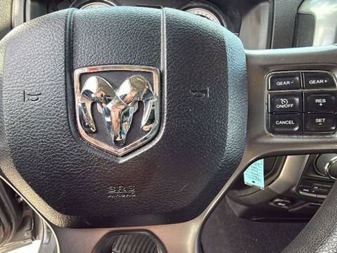 Used 2024 RAM 1500 Classic SLT image 20