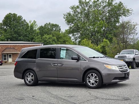 Used 2011 Honda Odyssey EX-L image 2