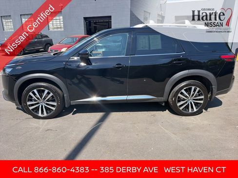 Certified 2025 Nissan Pathfinder Platinum w/ Cargo Package AWD/4WD image 5
