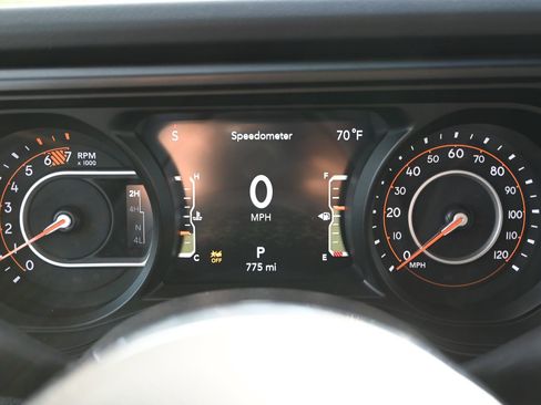 New 2025 Jeep Wrangler Sahara image 13