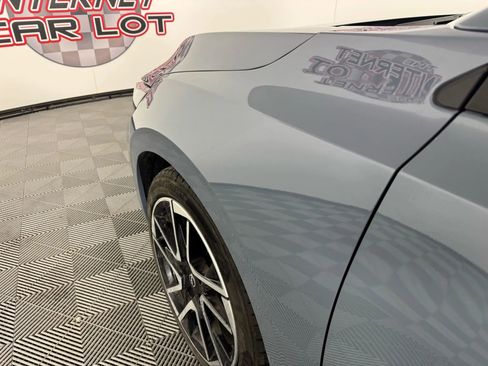 Used 2025 Nissan Sentra SR image 23