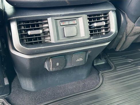 Used 2023 Ford F150 Lariat w/ Equipment Group 502A High AWD/4WD image 30
