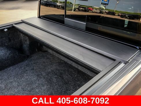 Used 2024 Chevrolet Silverado 1500 High Country w/ High Country Premium Package AWD/4WD image 12