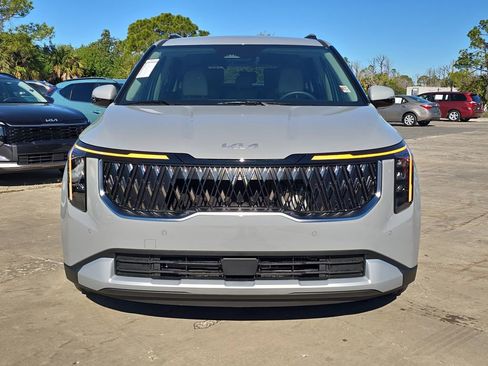 New 2026 Kia Carnival EX image 3