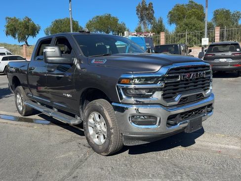 Used 2026 RAM 2500 Big Horn AWD/4WD image 3