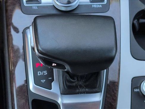 Used 2019 Audi Q7 2.0T Premium Plus w/ Premium Plus Package AWD/4WD image 12