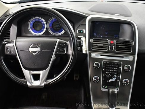 Used 2012 Volvo XC60 T6 R-Design image 28